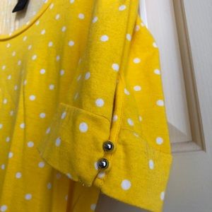 Half Steve shirt with buttons in sleeve